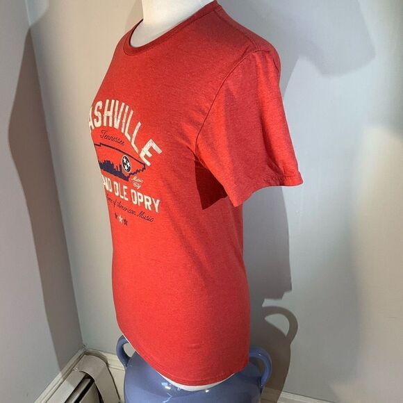 Nashville Red Grand Ole Opry TShirt, Small - Picture 4 of 8